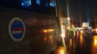 Lima Pelajar Mengalami Luka-luka Saat Bus Milik SMK di Semarang Terlibat Laka Tunggal