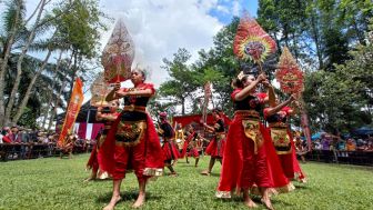 Kemenparekraf Kagumi Festival Kenthongan di Purbasari Pancuran Mas Purbalingga