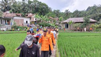 Tiga Hari Hilang Misterius, Karwiyah Ditemukan Lemah di Hutan