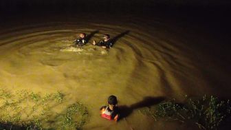 Boncengan Malam-malam, Pengendara Terjun ke Sungai di Gandrungmangu Cilacap