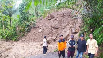 Longsor Susulan Mengancam Warga Gunungwuled di Purbalingga, Jalan Desa Tertutup Longsoran Tanah