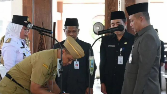 Tak Sevisi, Bupati Kebumen Rotasi 47 Pejabat Administrator dan Pengawas