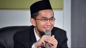 Rajin Beribadah di Bulan Ramadhan : Ini Kata Ustadz Adi Hidayat