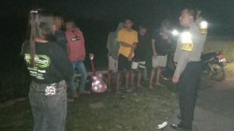 Mabuk-mabukan di Pinggir Jalan, Delapan Pemuda di Purbalingga Digiring ke Kantor Polisi