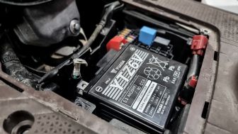 Tips Agar Motor Ditinggal Mudik Lama Tetap Aman, Salah Satunya Cabut Aki