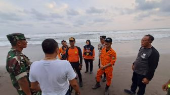 Jumlah Bertambah, Tiga Wisatawan Terseret Ombak Pantai Selatan Kebumen Belum Ditemukan