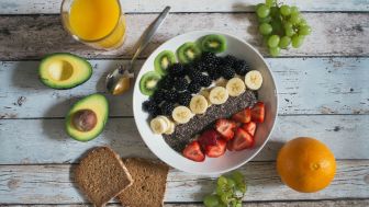 Makan Buah Sebelum Makan Daging: Kombinasi Tepat Penjaga Kesehatan saat Lebaran Kurban