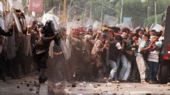 Mengingat Kembali Sejarah Pertumpahan Darah 27 Juli 1996: Peristiwa Tragis Partai PDI yang Mengguncang Indonesia