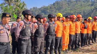 Tim SAR Lanjut Evakuasi, 8 Penambang Masih Terjebak di Sumur Tambang Banyumas