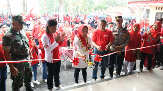 Pendopo Adiguna dan Gedung Pelayanan Desa Karangpetir Diresmikan, Bupati Tiwi : Semoga Bermanfaat untuk Masyarakat