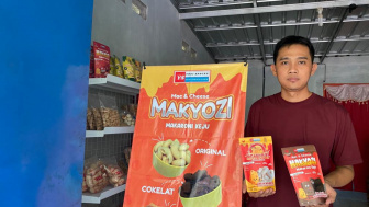 Ide Usaha dari Rumah, Yozi Snack Kaligondang Purbalingga Bisa Raup Omzet Lebih dari 1 Juta Per Hari