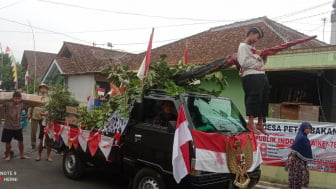 Ratusan Warga Petambakan Banjarnegara Ikuti Karnaval HUT RI, Ini Pesan Kepala Desanya