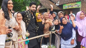 Datangi Kampung Gagot Banjarnegara, Ini yang Dilakukan Dua Artis India