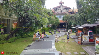 Berdiri 17 Tahun Lalu, Pusat Perbelanjaan Terbesar di Pulau Bali Ini Punya Desain Arsitektur Etnik yang Kental: Jaraknya Cuma 3,5 Km dari Pantai Kuta!
