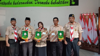 Kwarcab Banjarnegara Berikan Apresiasi dan Penghargaan Kwarran Tergiat ETK 2023