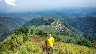 Misteri Tangga Kuno di Gunung Sipandu, Jalur Peziarah Hindu dari Batang ke Dieng?