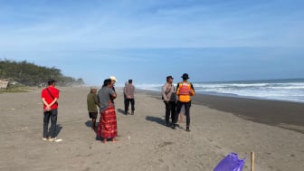 Laut Selatan Kembali Memakan Korban, Pria Paruh Baya Hilang Ditelan Ombak Pantai Silumut Kebumen