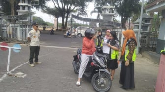 Ada Gadis Pantura di Samsat Banjarnegara, Yuk Intip Siapakah Dirinya