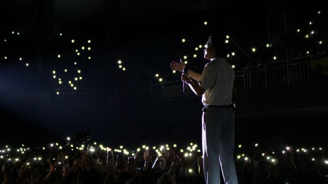 Pecah, Penyanyi Rizky Febian Guncangkan 2.000 Penonton di Auditorium UMP