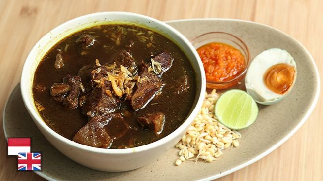 Masak Menu Iduladha, Resep Rawon Khas Jawa Timur Ala Devina Hermawan
