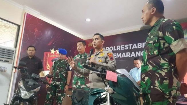 Diduga Dalangi Pembunuhan Istri, Kapolda Jateng Minta Kopda M Menyerahkan Diri