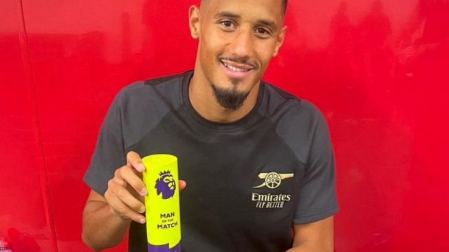 William Saliba, Benteng Baru Arsenal yang Disejajarkan dengan Legenda MU Rio Ferdinand