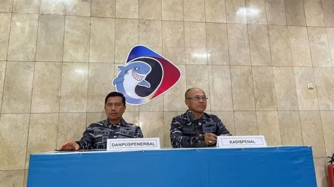 Titik Jatuhnya Pesawat TNI di Selat Madura Ditemukan, Nasib Pilot Belum Bisa Dipastikan