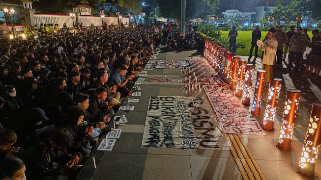 Ribuan Suporter Banyumas Tuntut Polisi Tak Gunakan Gas Air Mata Dalam Sepakbola