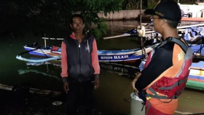 Mesin Perahu Mati, Dua Nelayan Ini Terkatung-katung di Perairan Widarapayung Cilacap