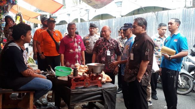 Jelang Nataru, Harga Kebutuhan Pokok Masyarakat di Banjarnegara Mulai Naik, PJ Bupati Pantau Pasar