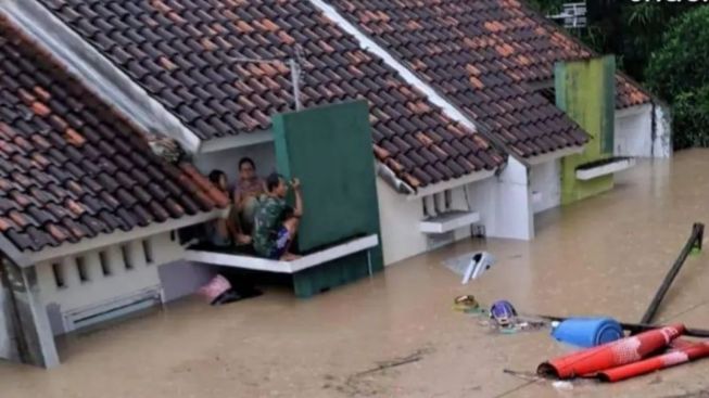 Banjir di Perumahan Dinar Indah Semarang, 1 Warga Tewas di Kamar