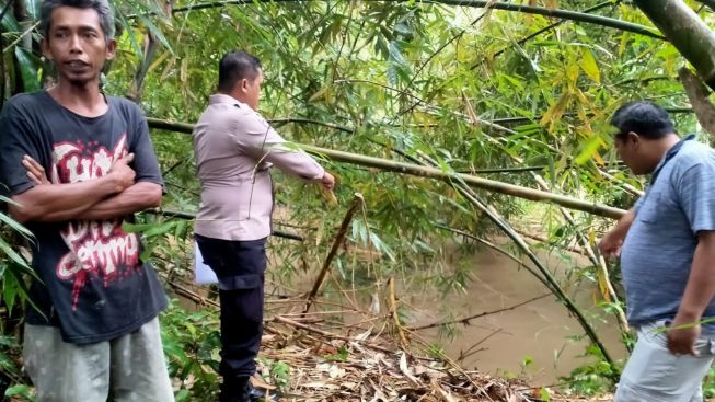 Mayat Perempuan Terbawa Arus Kali Gombong ke  Kuburan Tambakbayan, Ada Luka di Kepala dan Kaki