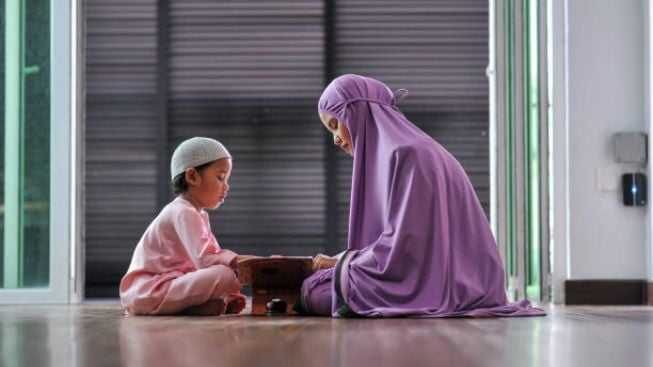 Orang Tua Perlu Tau Cara Melatih Anak Puasa Ramadhan