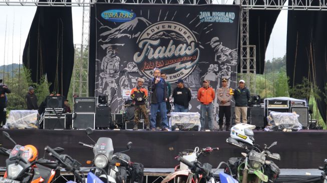 Aksi Rider Trail Trabas Jelajah Nusantara Banjiri Jalur Wisata Dieng
