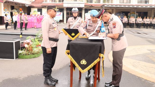 Polresta Cilacap Rotasi 5 Kasat dan dua Kapolsek Jelang Pemilu Serentak 2024, Ada Apa?