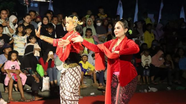Kisah Cinta di Balik Tari Sintren, Kesenian Tradisional yang Nyaris Punah, Dipentaskan di HUT ke-167 Cilacap