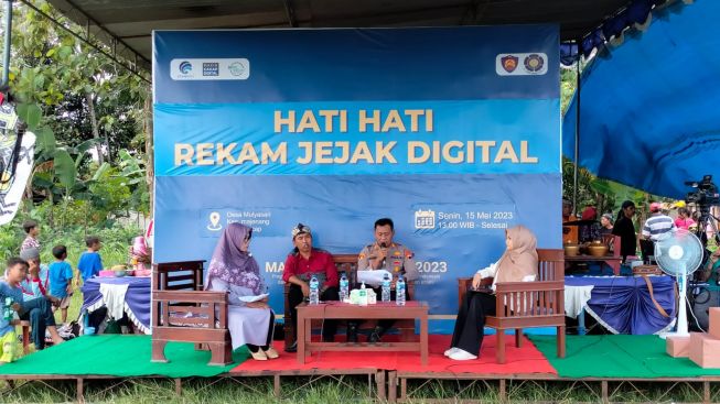 Waspada Rekam Jejak Digital, Pesan Literasi Digital dan Gelar Budaya Kemenkominfo di Cilacap