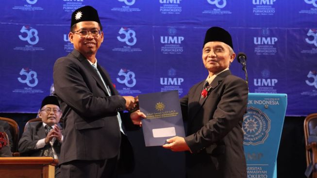 SK Turun, Prof. Jebul Suroso Dilantik Kembali Jadi Rektor UMP