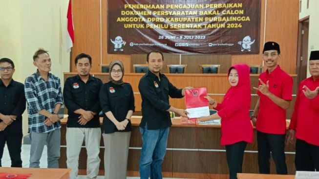 15 Parpol Lengkapi Dokumen Perbaikan Baceleg ke KPU Purbalingga