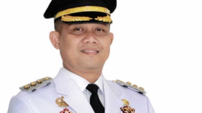 Punya Pesawat Pribadi, Bupati Kebumen Arif Sugiyanto Jadi Pejabat Terkaya di Jawa Tengah