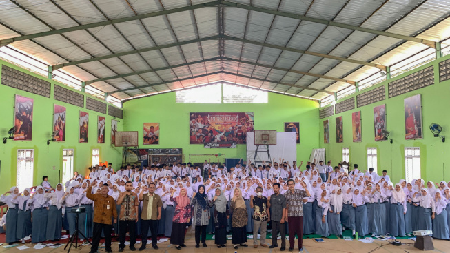 Siswa SMAN 1 Rembang Diajak Bijak Manfaatkan Teknologi dalam Berdemokrasi