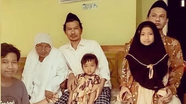 Alasan Gus Baha Menyiapkan Rumah untuk Anak-anaknya