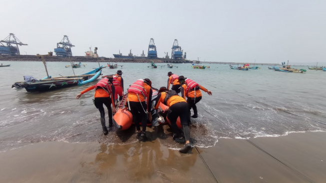 Hanya Ditemukan Perahu, Pencari Ubur-ubur Hilang di Perairan Bunton Cilacap