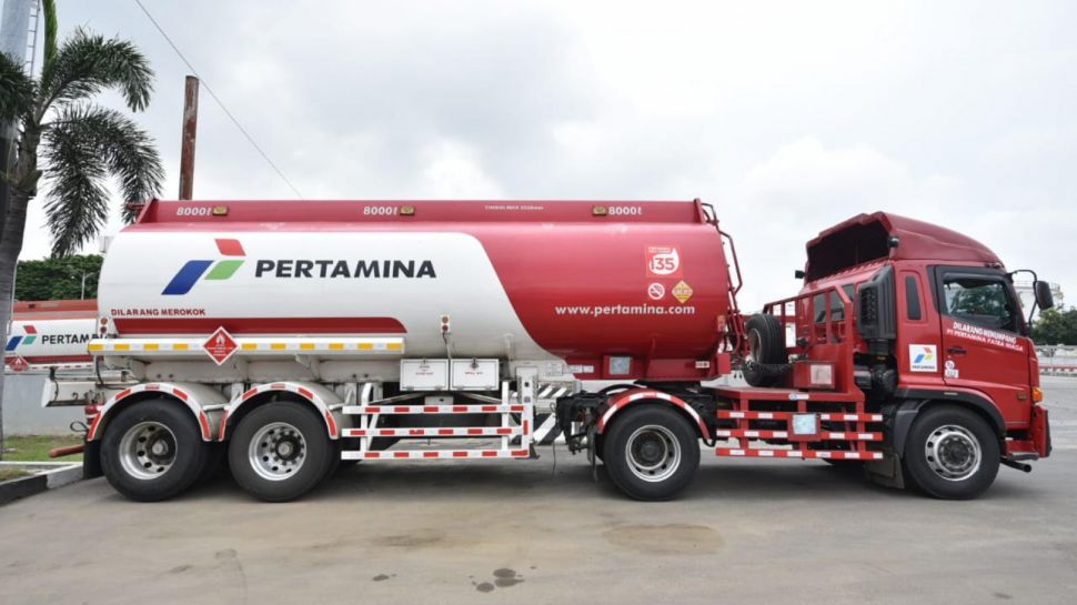 Truk Tangki Pertamina Pada Kecelakaan Maut Di Cibubur Dievakuasi