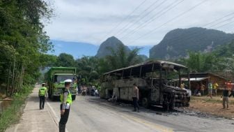 Bawa 46 Penumpang, Bus ALS Jurusan Medan-Jakarta Terbakar di Sijunjung