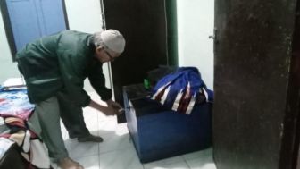 Uang Tabungan 10 Tahun dalam Peti Digondol Maling, Impian Rondi Pergi Umrah Sirna