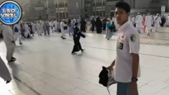 Video Pemuda Pakai Seragam SMA Jalan-jalan di Mekkah Viral, Tuai Pro dan Kontra Warganet