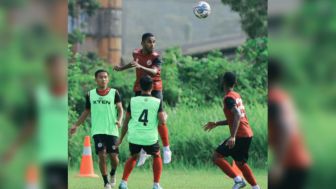 Pikat Hati Tim Pelatih, 4 Pemain Muda Sumbar Ini Dikontrak Semen Padang FC
