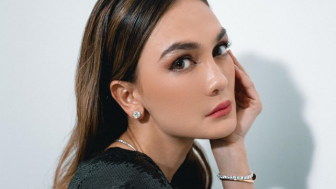 Luna Maya Keceplosan Sebut Ariel Noah Sebagai Suami, Warganet: Jodoh Tidak Akan Kemana