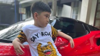 Viral Video Rafathar Kedapatan Nego Harga Endorse, Warganet: Murah Amat Aa
